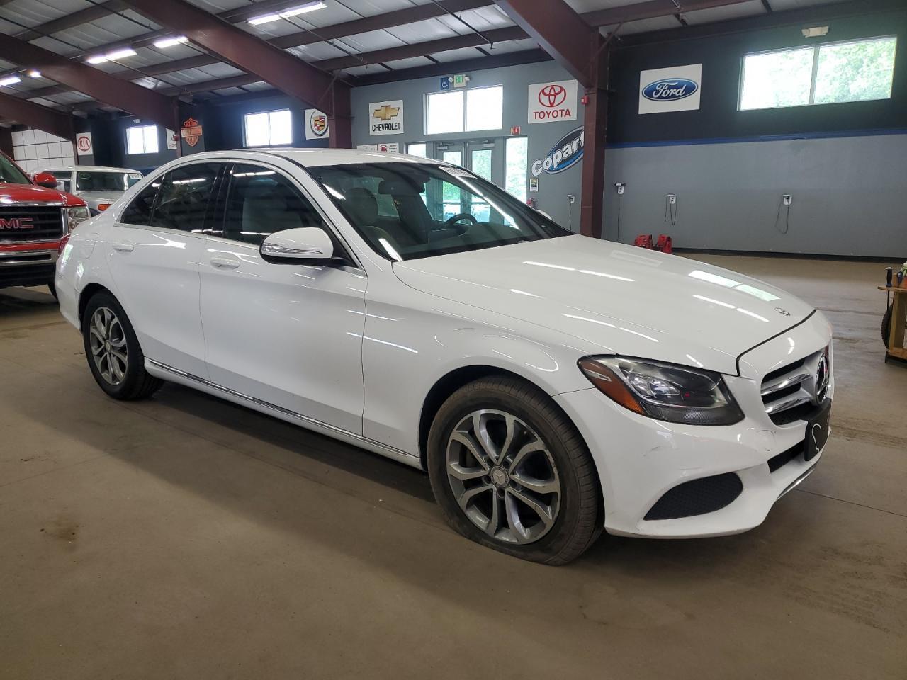 2015 Mercedes-Benz C 300 4Matic Copart, lot number: 59078995, vin: 55SWF4KB5FU007470. Thumbnail 4