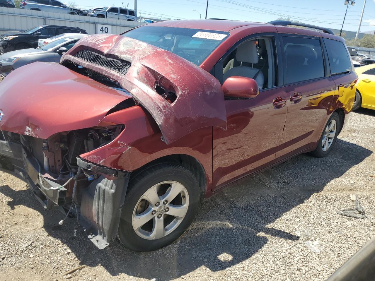 2014 Toyota Sienna Le Copart, lot number: 56566325, vin: 5TDKK3DC7ES462827. Thumbnail 1