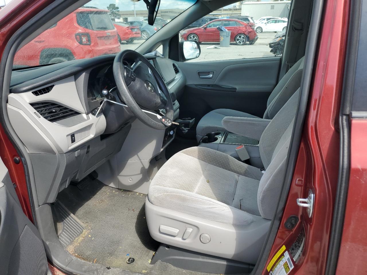 2017 Toyota Sienna Le Copart, lot number: 58005395, vin: 5TDKZ3DC1HS890926. Thumbnail 7