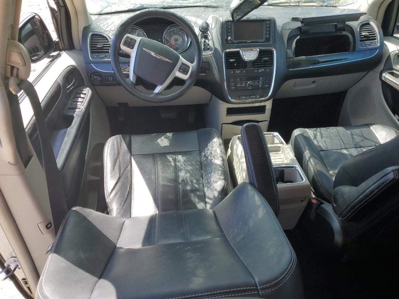 2015 Chrysler Town & Country Touring Copart, lot number: 56530225, vin: 2C4RC1BG9FR697861. Thumbnail 8