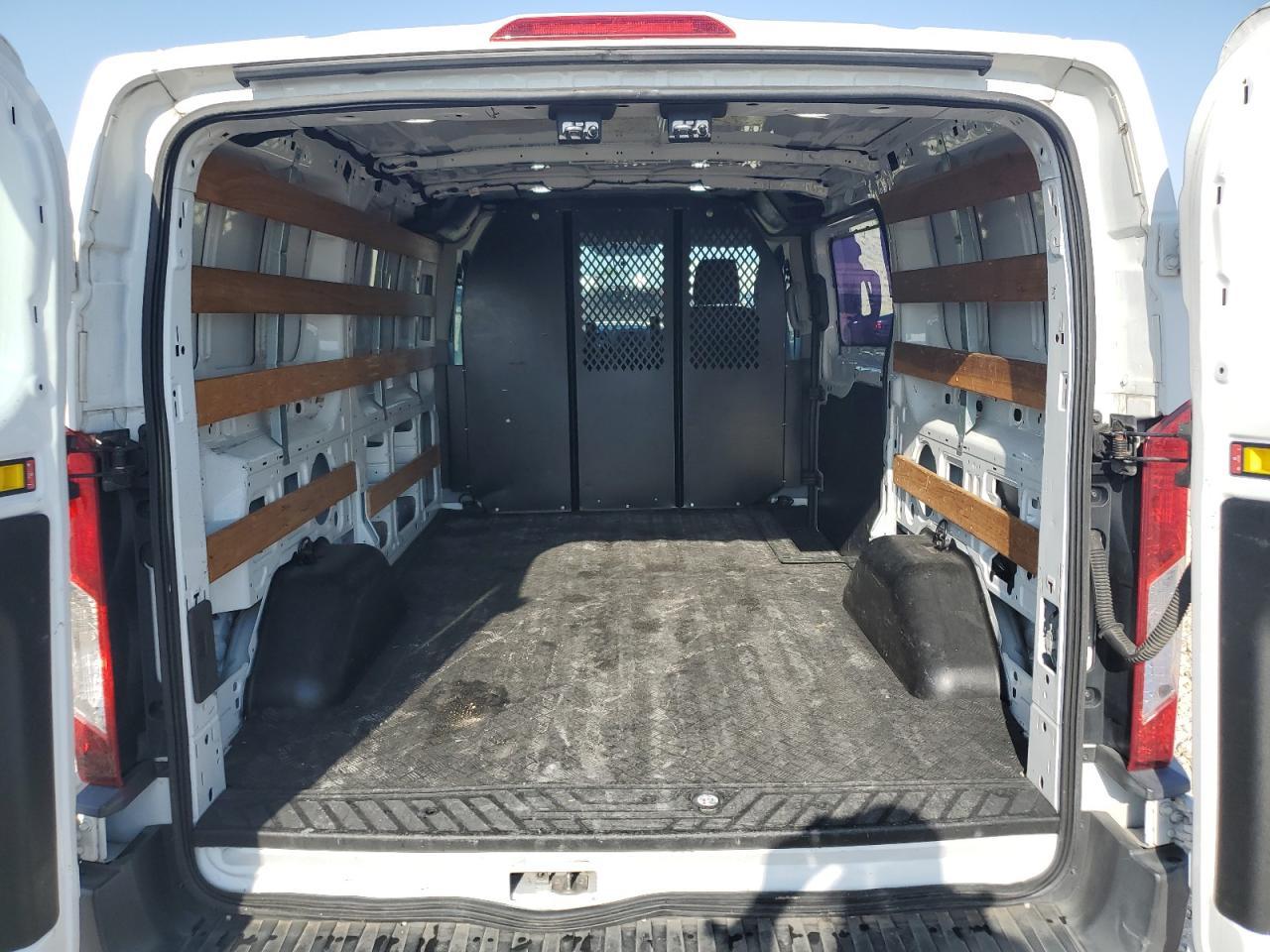 2018 Ford Transit T-250 Copart, lot number: 55868195, vin: 1FTYR1YM7JKB32779. Thumbnail 10