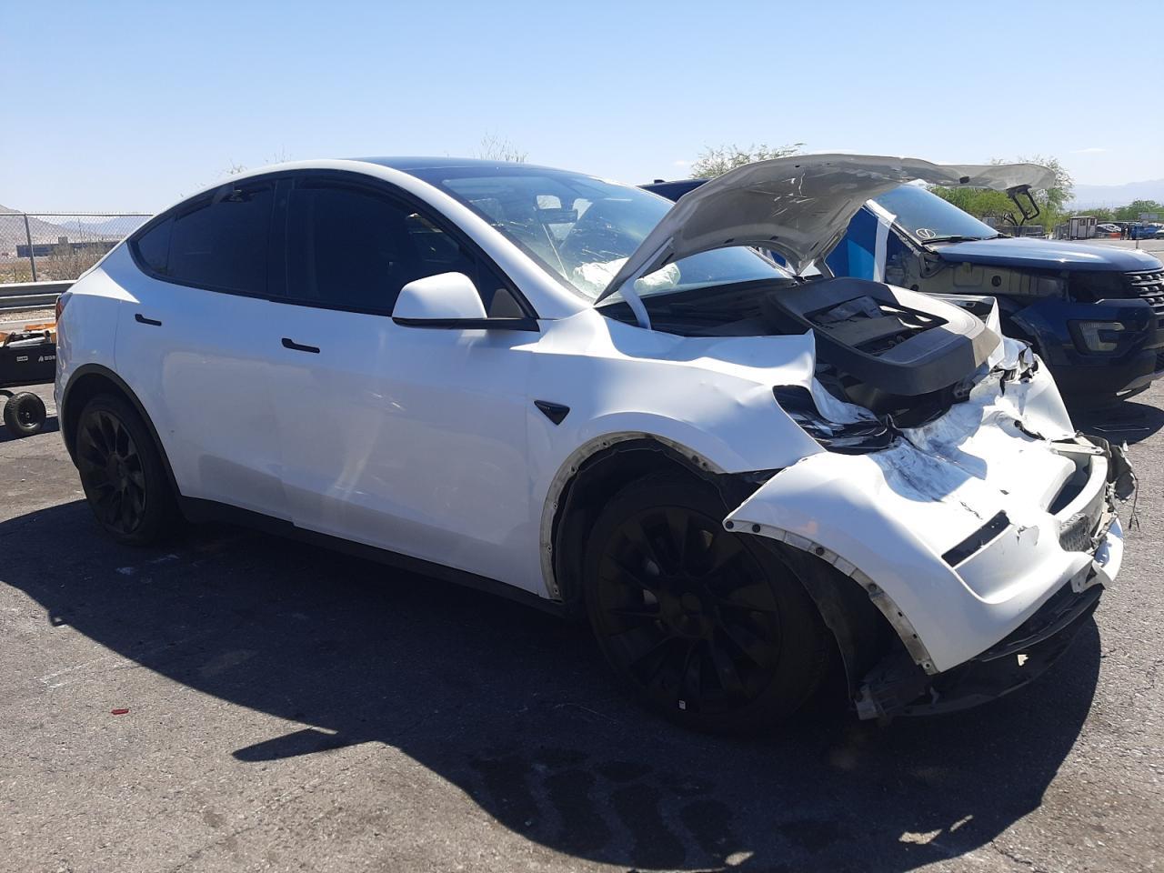 2023 Tesla Model Y Copart, lot number: 58778285, vin: 7SAYGDEE6PF587717. Thumbnail 4