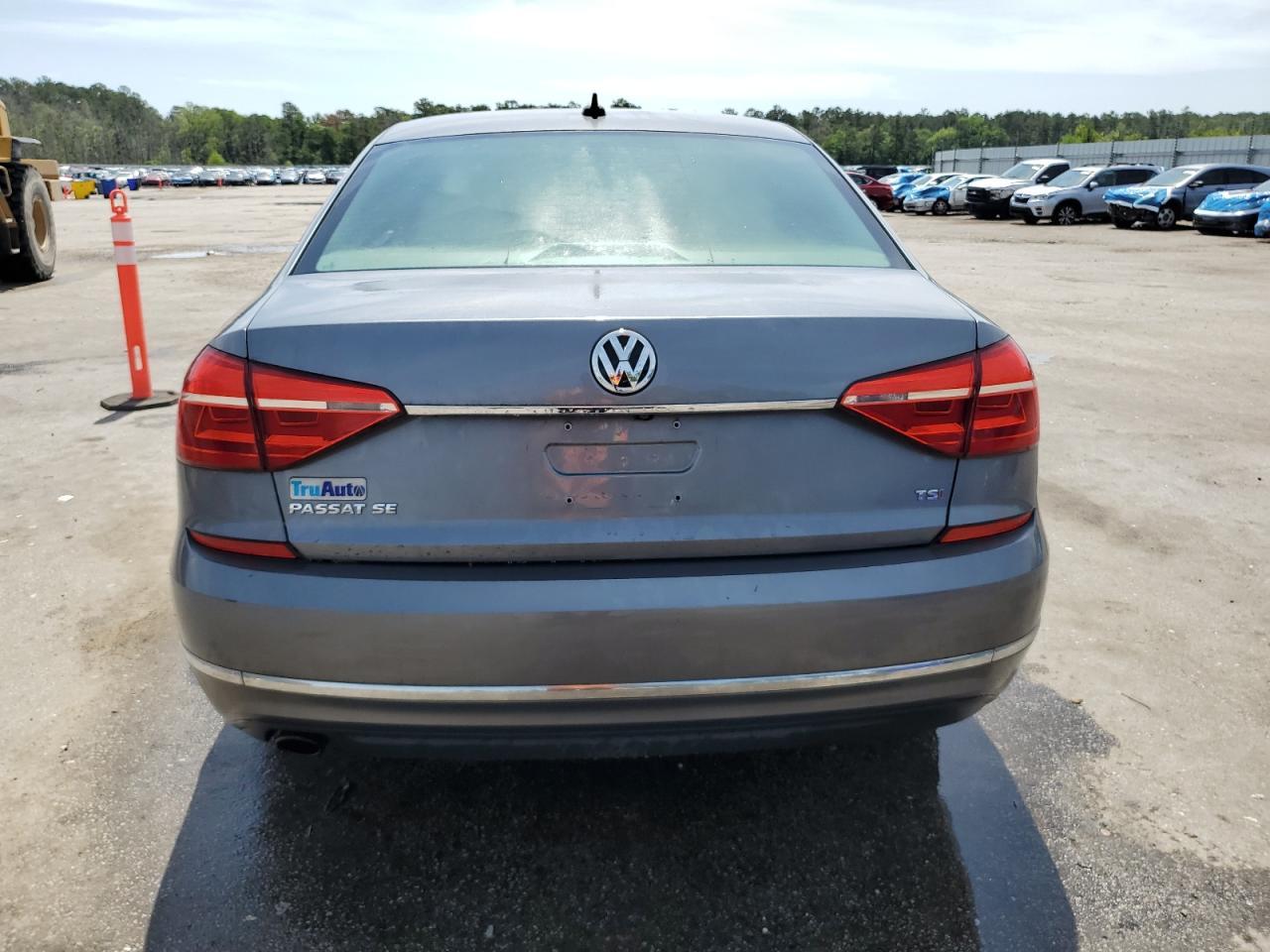 2016 Volkswagen Passat Se Copart, lot number: 56133545, vin: 1VWBS7A33GC053088. Thumbnail 6