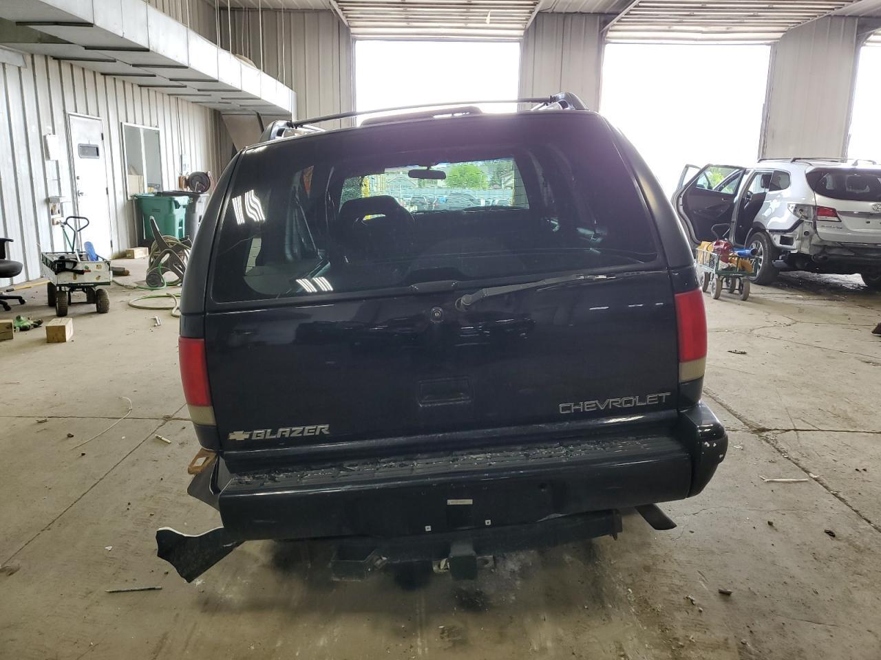 1997 Chevrolet Blazer Copart, lot number: 57983265, vin: 1GNDT13W7V2236355. Thumbnail 6