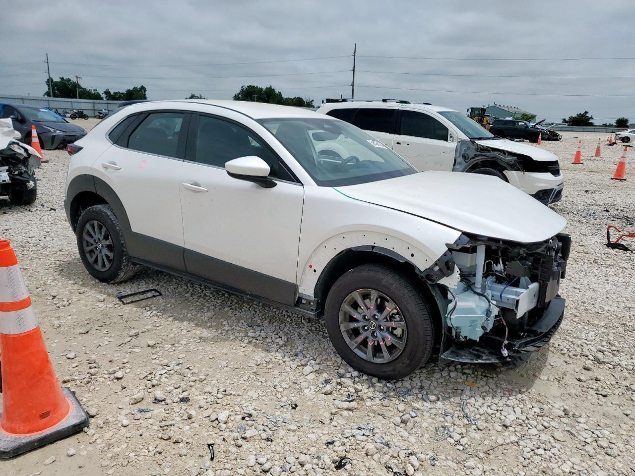 2025 Mazda Cx-30 Copart, lot number: 58385835, vin: 3MVDMBAM1SM762772. Thumbnail 4