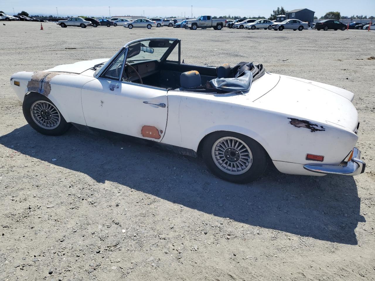 1973 Fiat 124 Spider Copart, lot number: 57913365, vin: 124CS0065983. Thumbnail 2