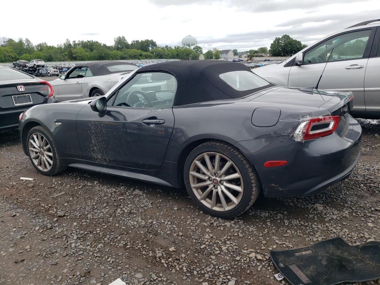 2018 Fiat 124 Spider Classica Copart, lot number: 57092155, vin: JC1NFAEKXJ0139328. Thumbnail 2