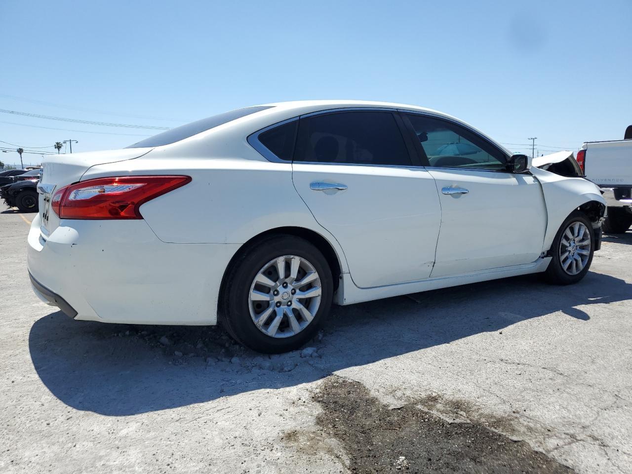2016 Nissan Altima 2.5 Copart, lot number: 56245875, vin: 1N4AL3AP3GC140101. Thumbnail 3