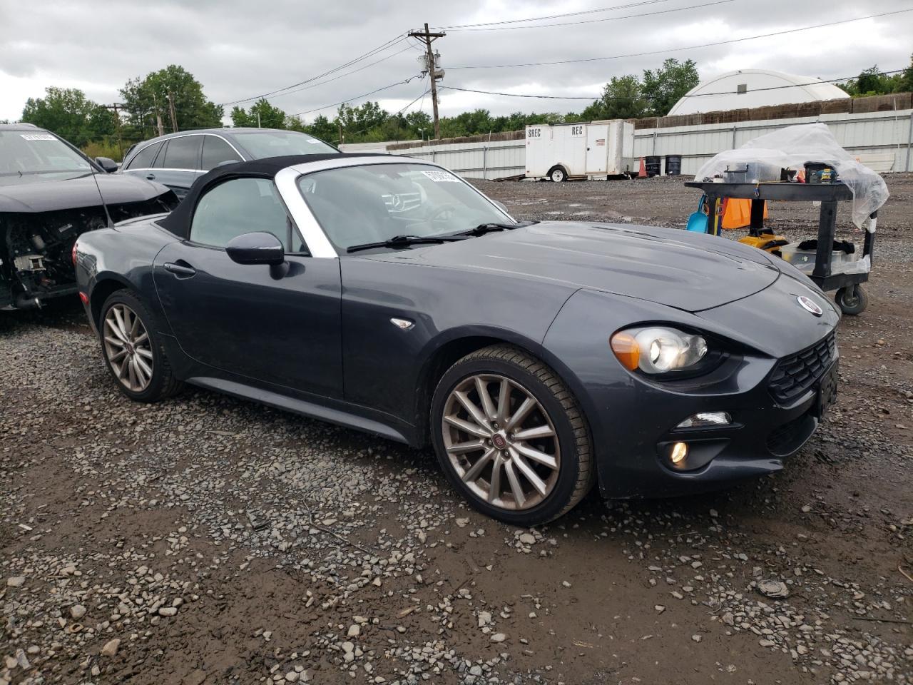 2018 Fiat 124 Spider Classica Copart, lot number: 57092155, vin: JC1NFAEKXJ0139328. Thumbnail 4