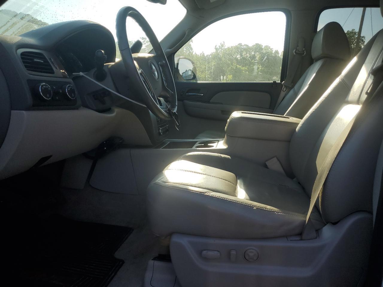 2007 GMC Yukon Xl K2500 Copart, lot number: 55945975, vin: 1GKGK26KX7R359931. Thumbnail 7