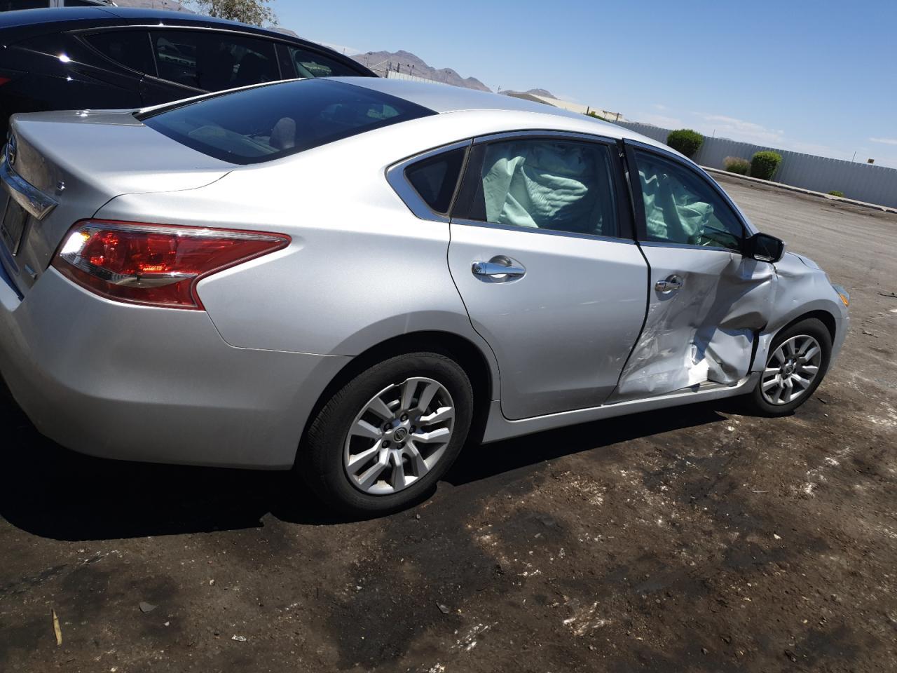 2013 Nissan Altima 2.5 Copart, lot number: 56784395, vin: 1N4AL3AP0DN524739. Thumbnail 3