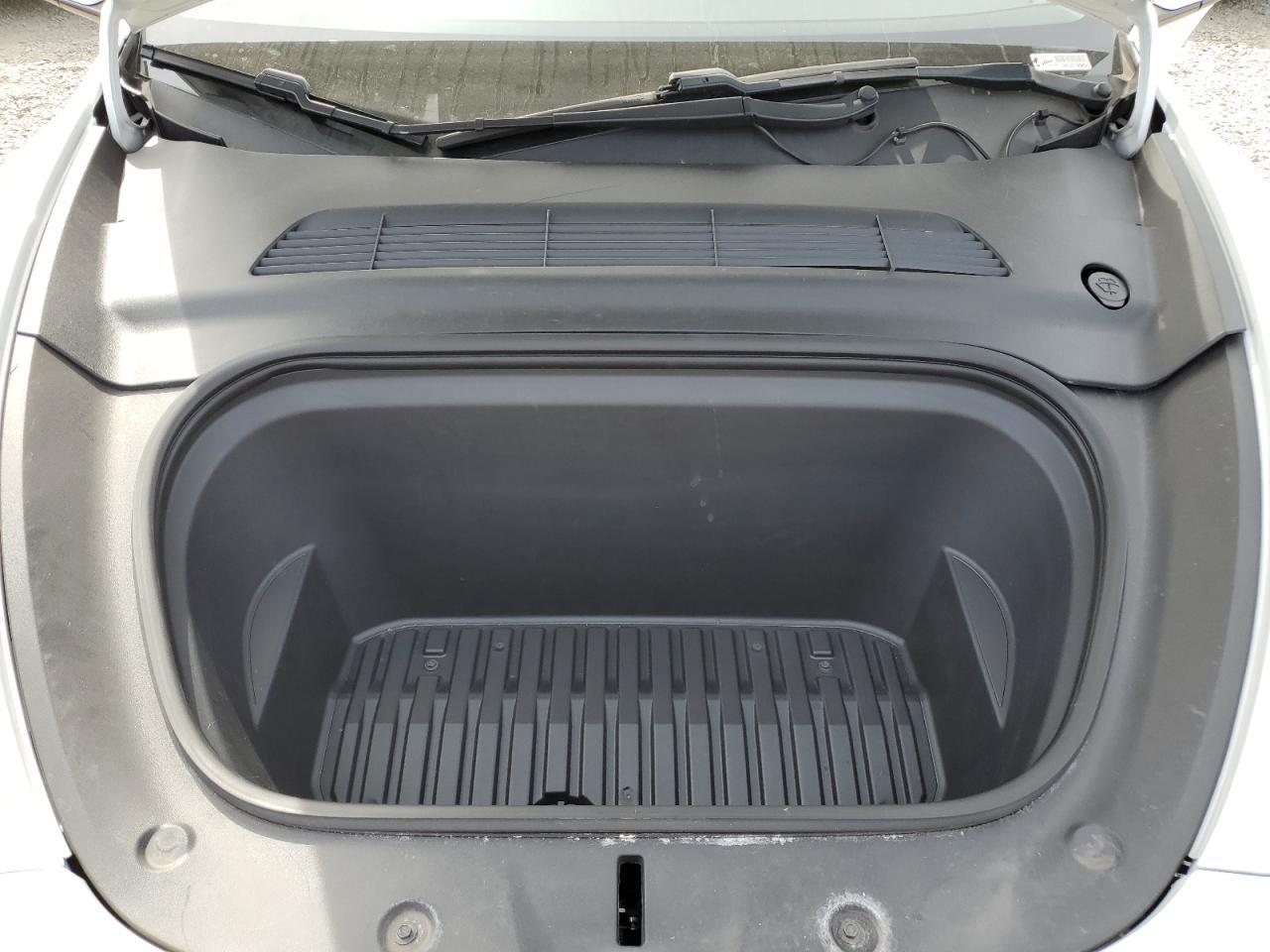 2020 Tesla Model Y Copart, lot number: 54888215, vin: 5YJYGDEF2LF006357. Thumbnail 11