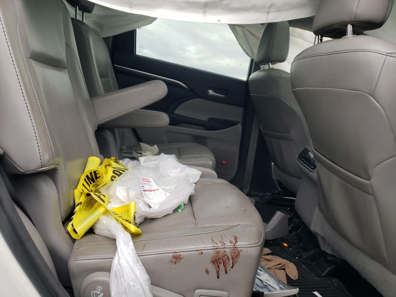 2015 Toyota Highlander Limited Copart, lot number: 56198265, vin: 5TDDKRFHXFS221768. Thumbnail 11