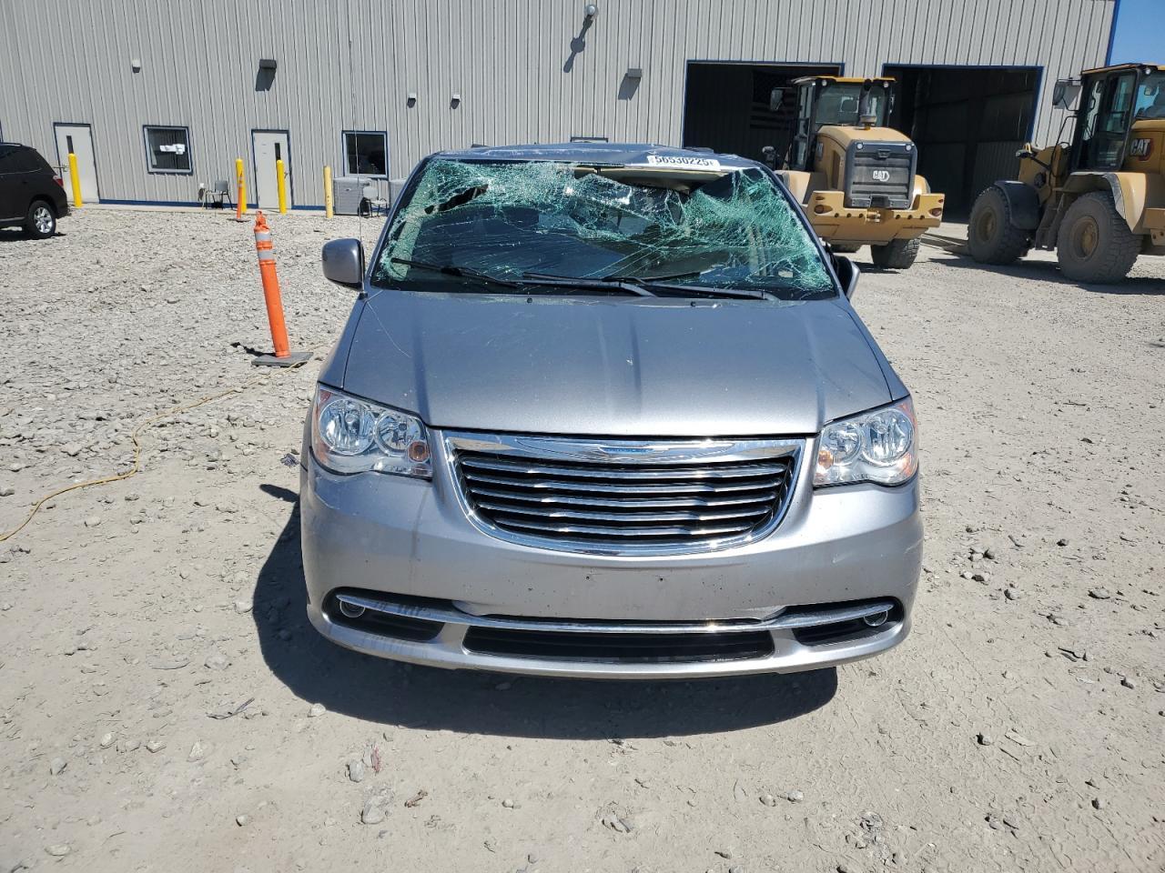 2015 Chrysler Town & Country Touring Copart, lot number: 56530225, vin: 2C4RC1BG9FR697861. Thumbnail 5