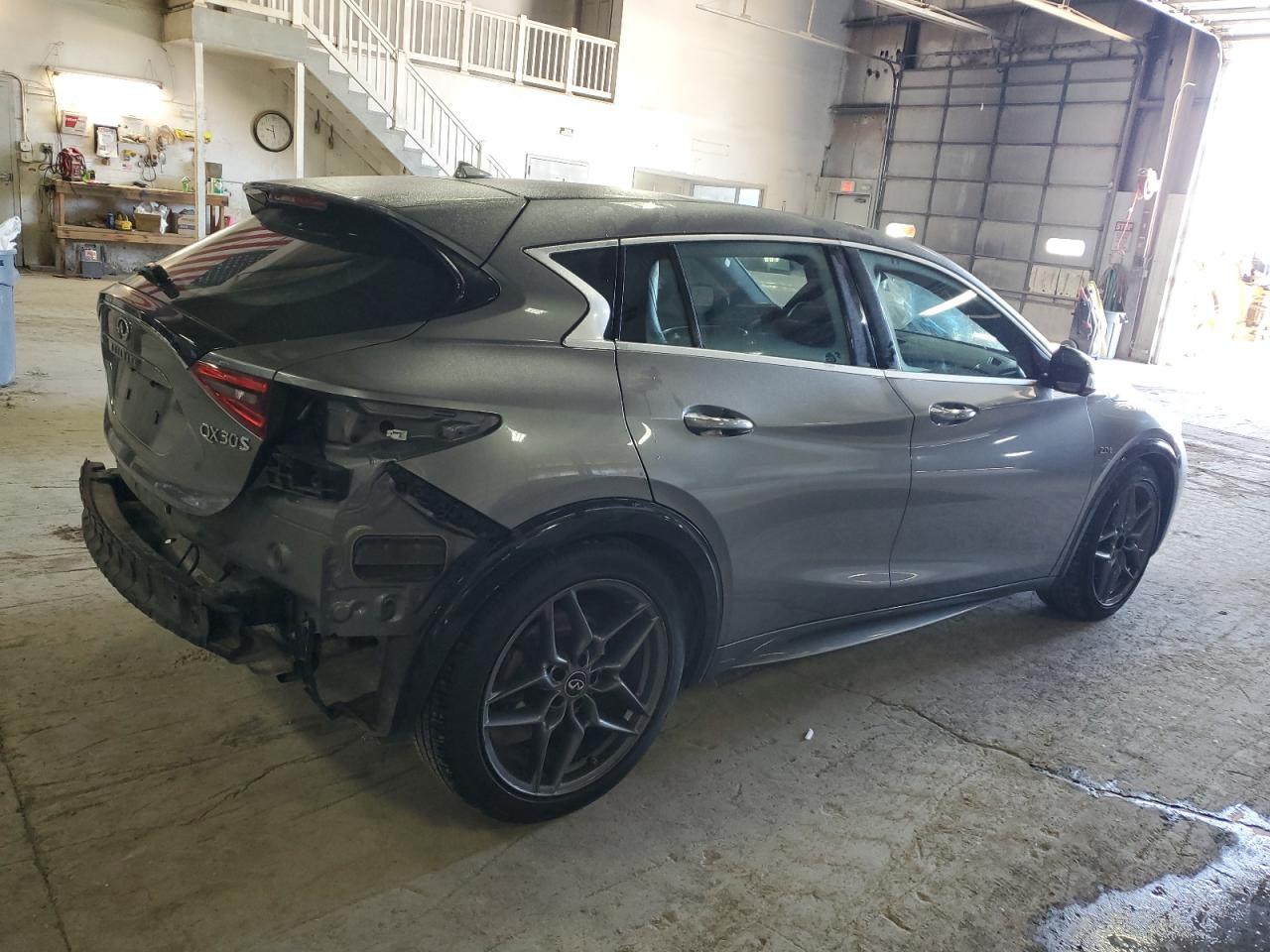 2017 Infiniti Qx30 Base Copart, lot number: 58857575, vin: SJKCH5CP9HA019936. Thumbnail 3