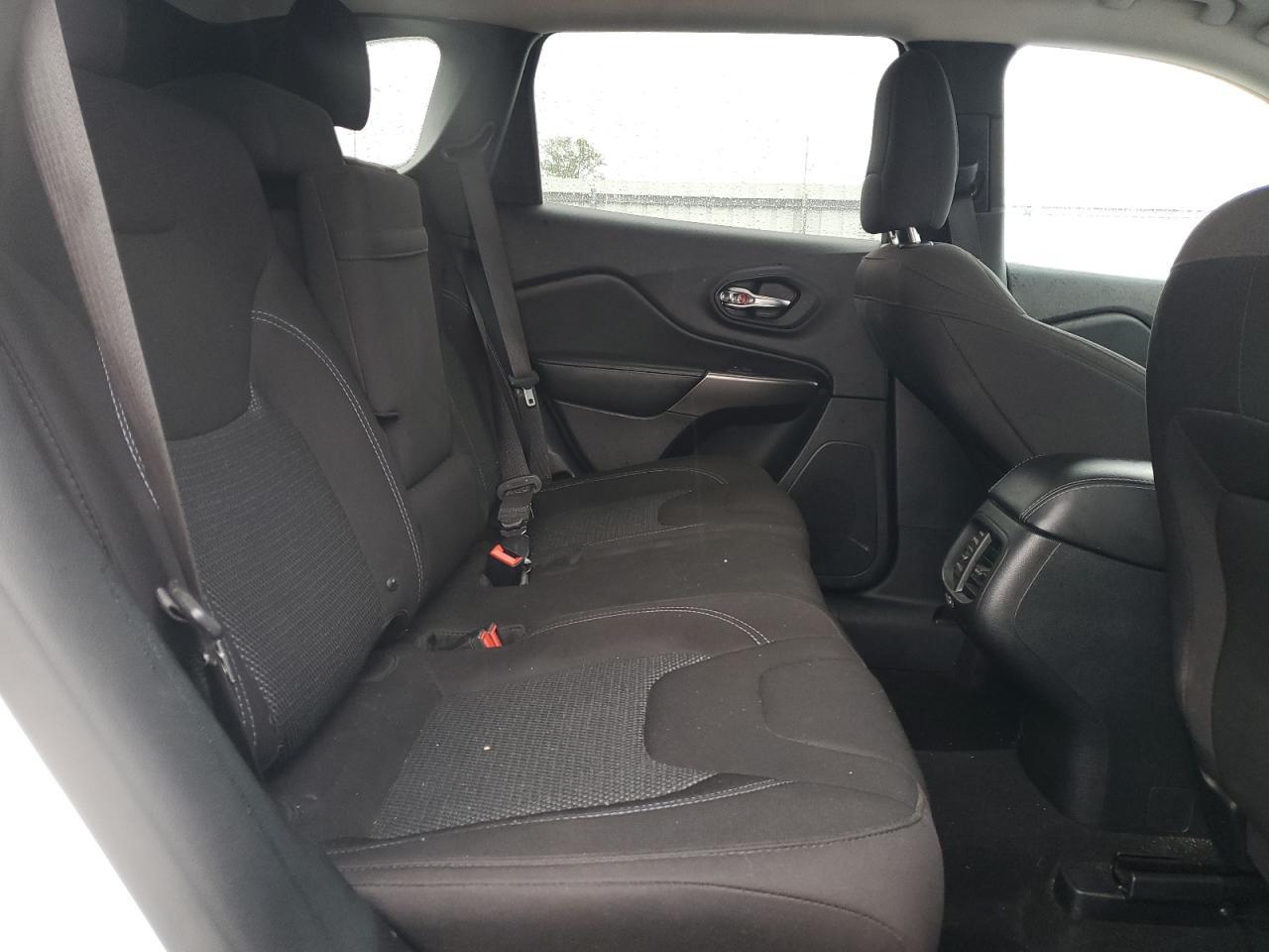 2019 Jeep Cherokee Latitude Copart, lot number: 56652185, vin: 1C4PJLCBXKD332002. Thumbnail 11