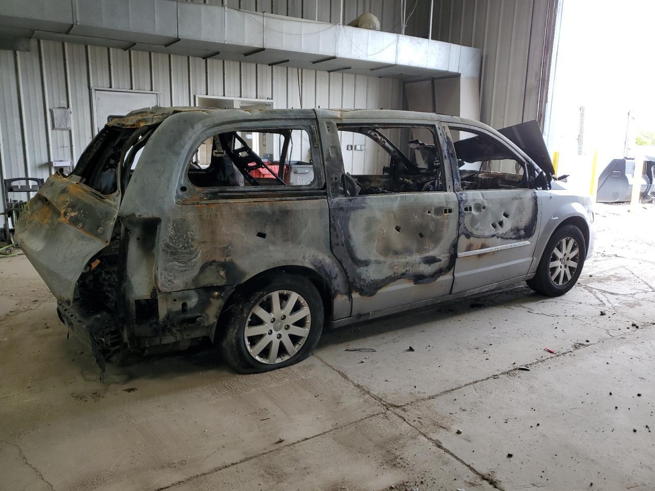 2013 Chrysler Town & Country Touring Copart, lot number: 57485865, vin: 2C4RC1BG9DR734288. Thumbnail 3