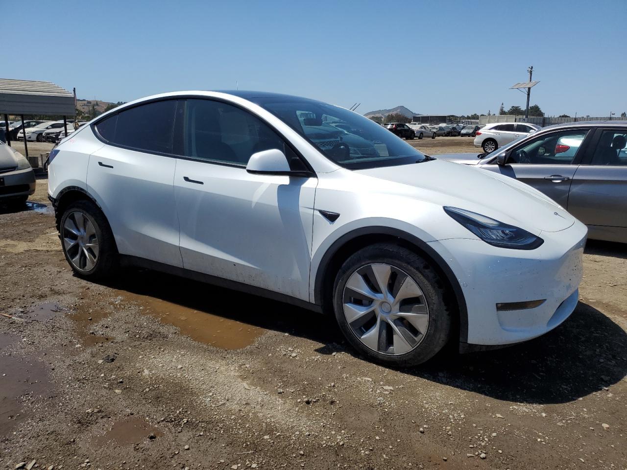 2022 Tesla Model Y Copart, lot number: 59139925, vin: 7SAYGDEE1NF363171. Thumbnail 4