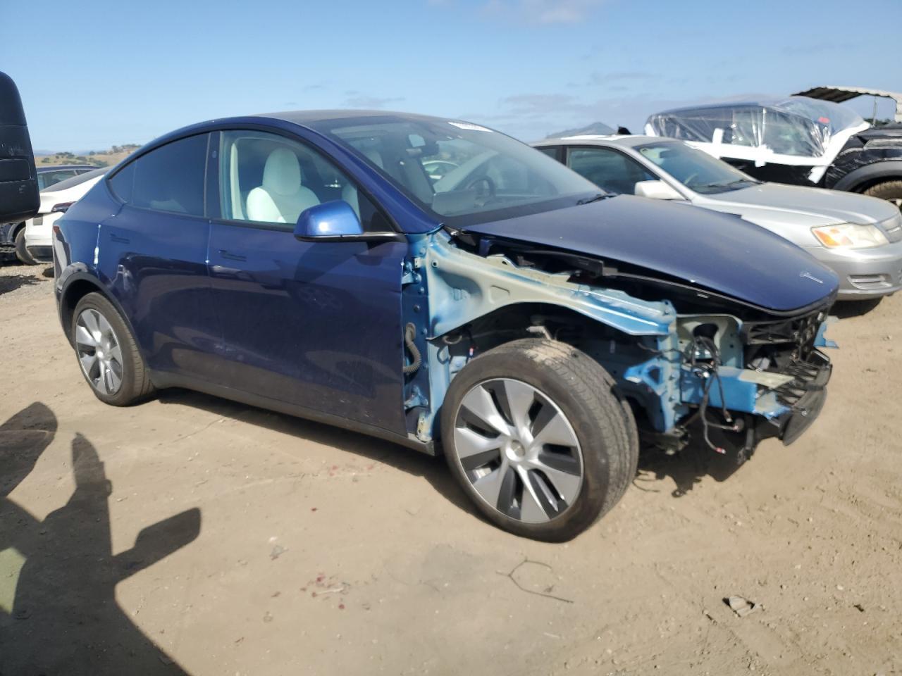 2023 Tesla Model Y Copart, lot number: 55983305, vin: 7SAYGDEE7PF942474. Thumbnail 4