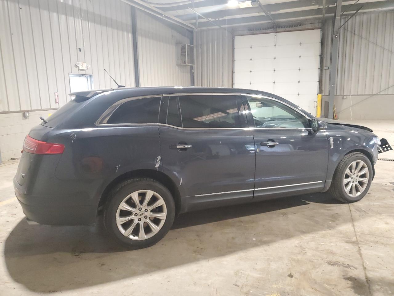 2014 Lincoln Mkt Copart, lot number: 58888805, vin: 2LMHJ5AT6EBL57226. Thumbnail 3