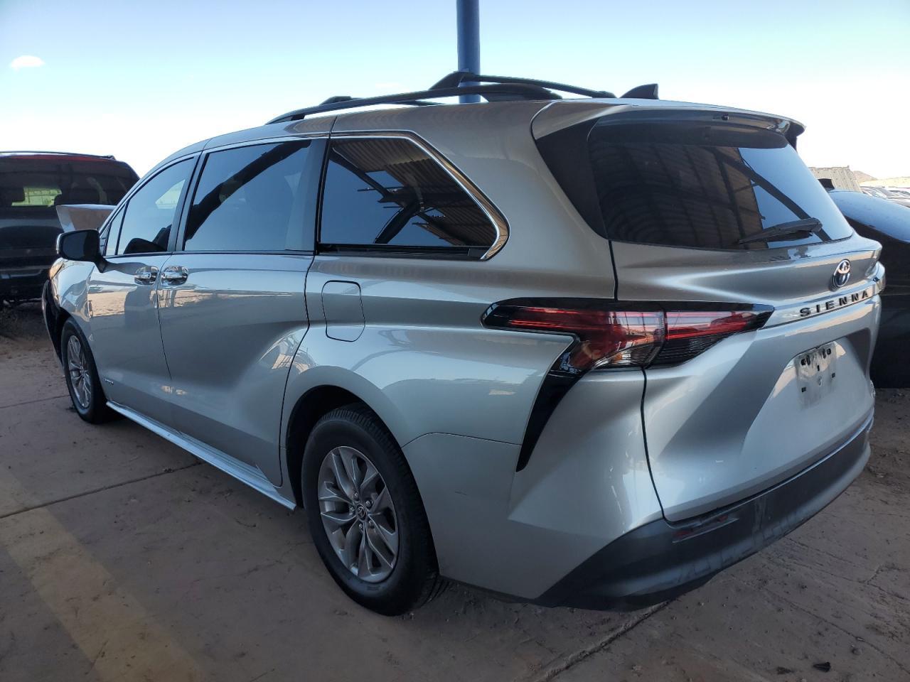 2021 Toyota Sienna Le Copart, lot number: 55518505, vin: 5TDBRKEC3MS068342. Thumbnail 2