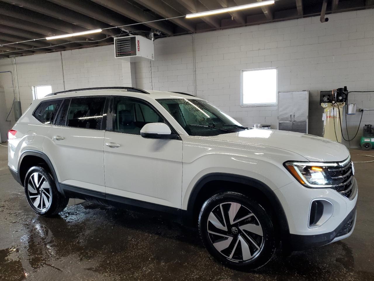 2025 Volkswagen Atlas Se Copart, lot number: 59081875, vin: 1V2WR2CA9SC507835. Thumbnail 4