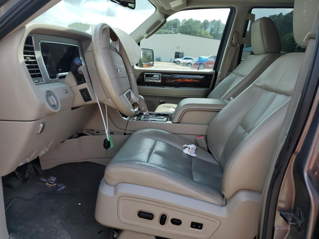 2010 Lincoln Navigator L Copart, lot number: 58822165, vin: 5LMJJ3J51AEJ08461. Thumbnail 7