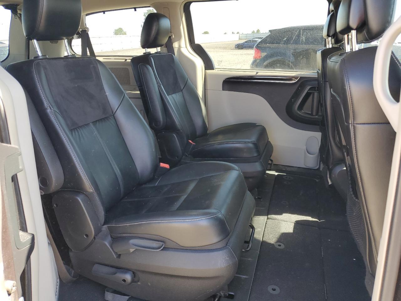 2015 Chrysler Town & Country Limited Platinum Copart, lot number: 58993855, vin: 2C4RC1GG9FR697352. Thumbnail 11