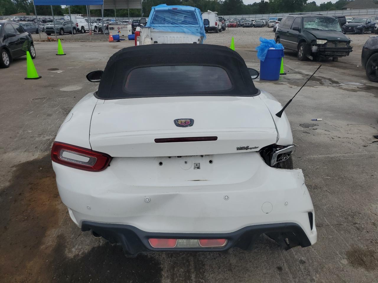 2018 Fiat 124 Spider Classica Copart, lot number: 58321195, vin: JC1NFAEK5J0134540. Thumbnail 6