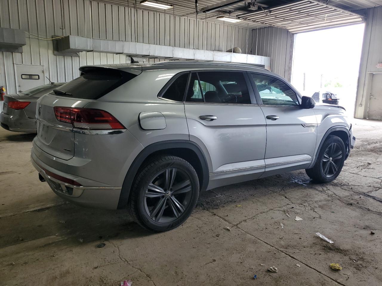 2020 Volkswagen Atlas Cross Sport Se Copart, lot number: 58500335, vin: 1V26E2CA7LC226758. Thumbnail 3