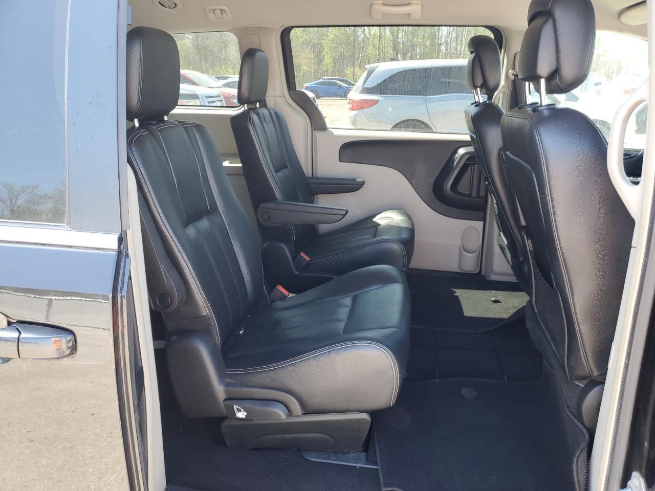 2017 Dodge Grand Caravan Crew Copart, lot number: 55497955, vin: 2C4RDGDG0HR775508. Thumbnail 11