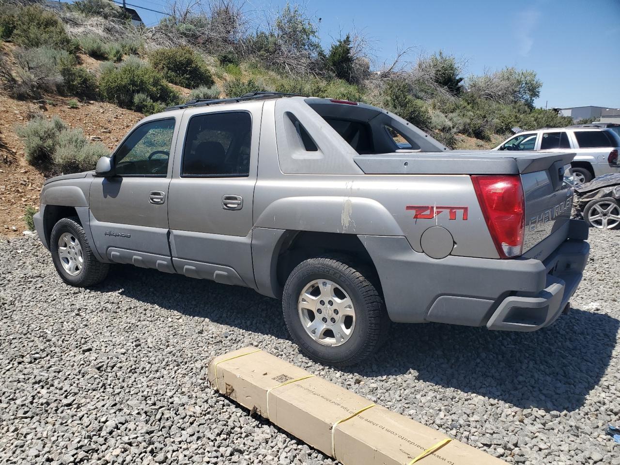 2002 Chevrolet Avalanche K1500 Copart, lot number: 57185065, vin: 3GNEK13TX2G163160. Thumbnail 2
