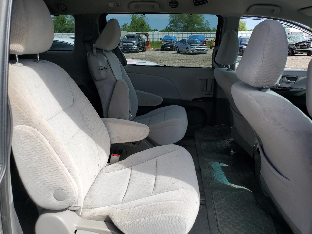 2015 Toyota Sienna Le Copart, lot number: 56421605, vin: 5TDKK3DC1FS678805. Thumbnail 11