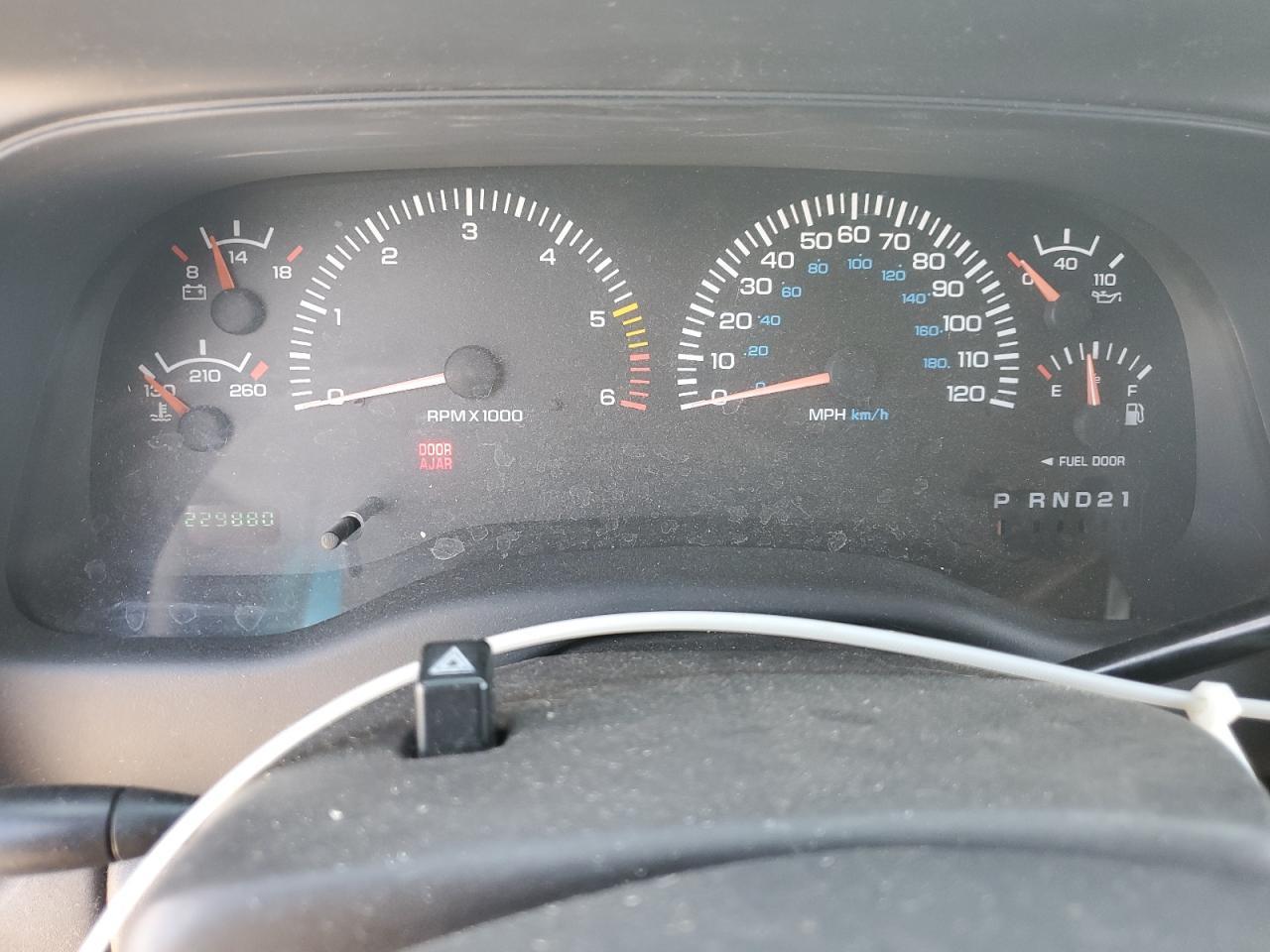 2000 Dodge Durango Copart, lot number: 56235745, vin: 1B4HR28Y8YF251207. Thumbnail 9