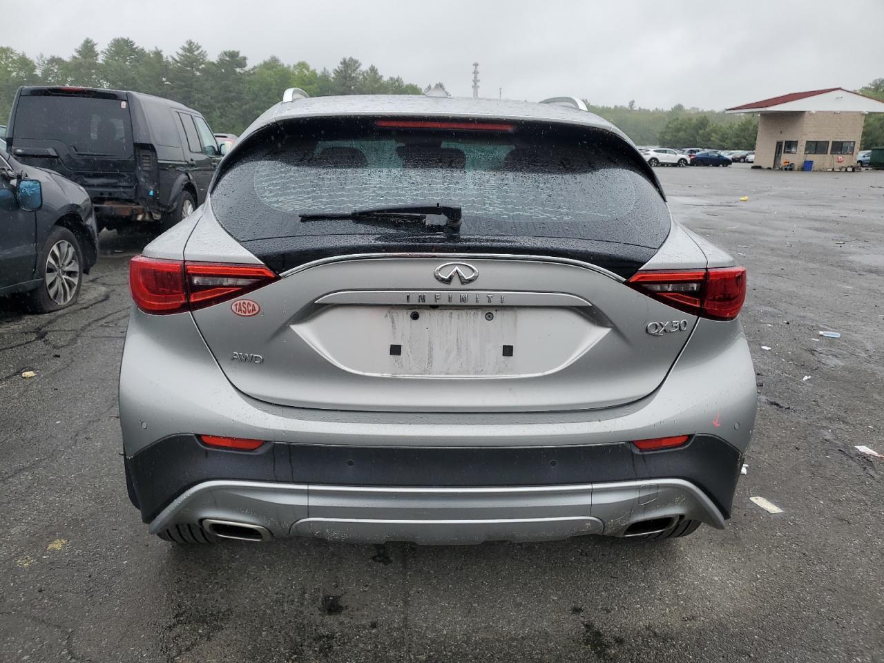 2017 Infiniti Qx30 Base Copart, lot number: 58078455, vin: SJKCH5CR3HA032649. Thumbnail 6
