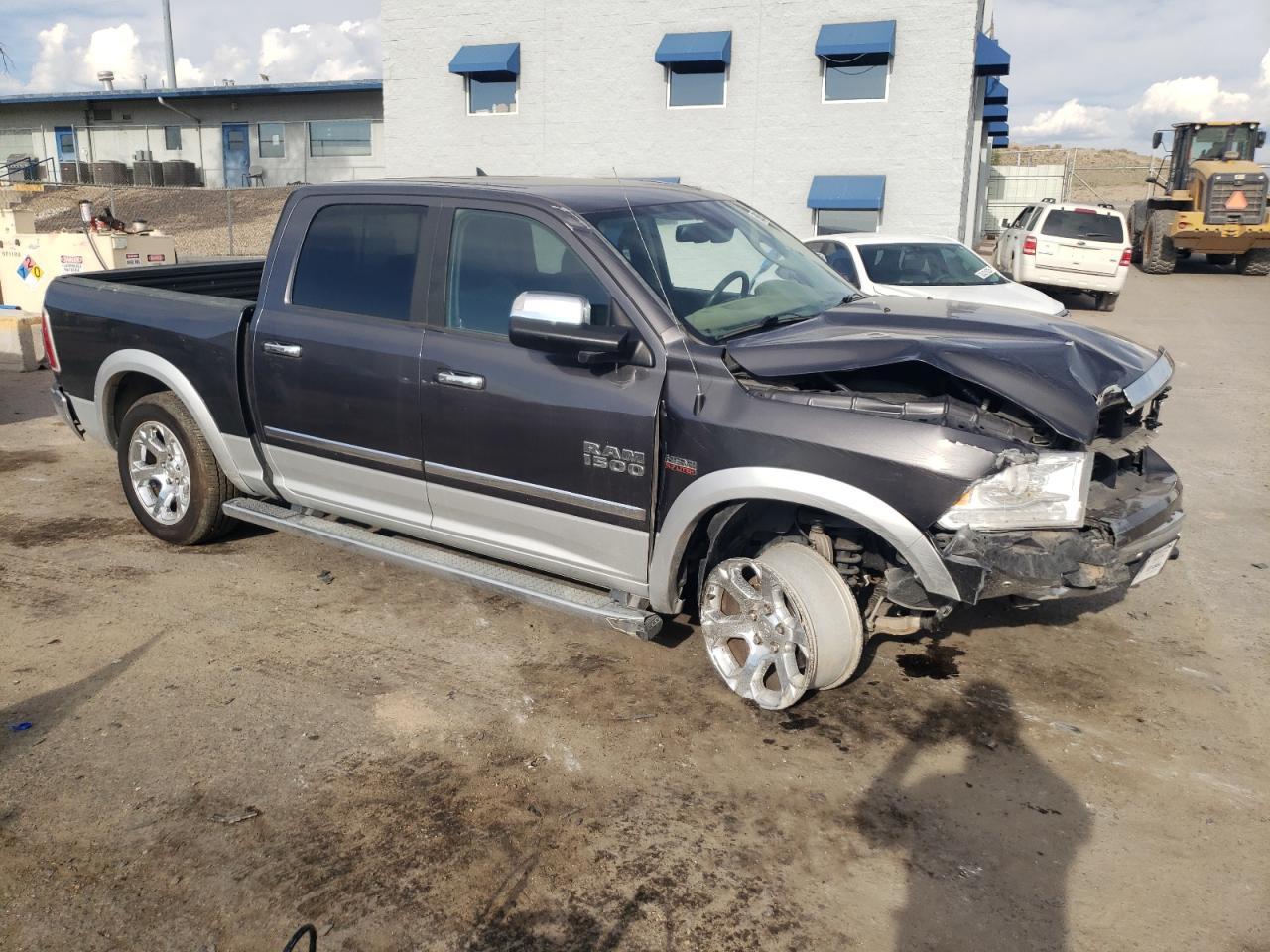 2017 Ram 1500 Laramie Copart, lot number: 59206505, vin: 1C6RR7NTXHS734614. Thumbnail 4
