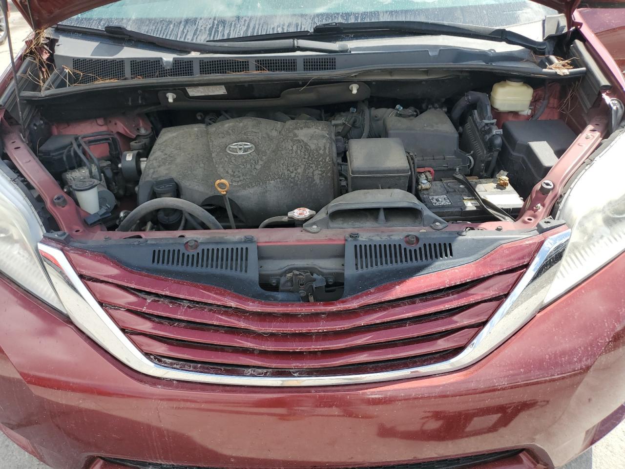 2017 Toyota Sienna Le Copart, lot number: 58005395, vin: 5TDKZ3DC1HS890926. Thumbnail 12