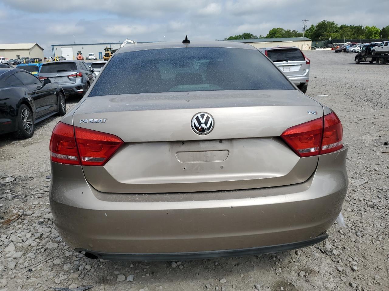 2015 Volkswagen Passat S Copart, lot number: 56024905, vin: 1VWAS7A3XFC035732. Thumbnail 6