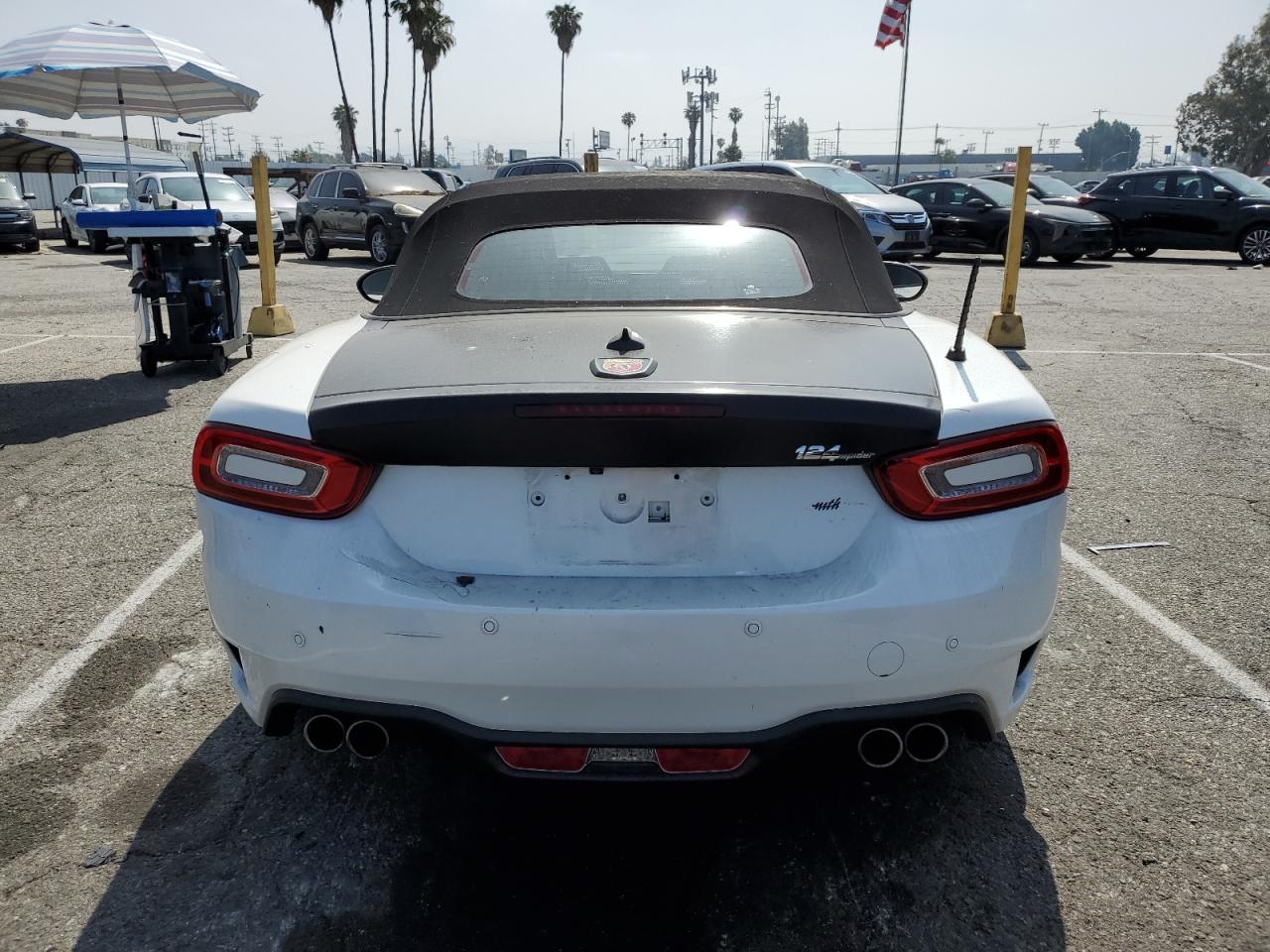 2018 Fiat 124 Spider Classica Copart, lot number: 55810265, vin: JC1NFAEK0J0140178. Thumbnail 6