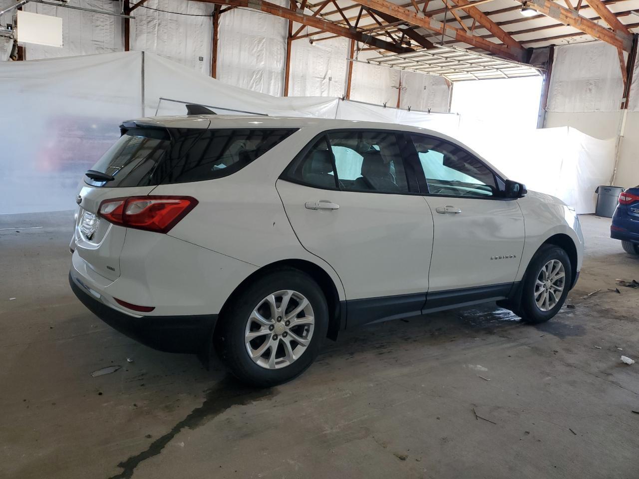 2018 Chevrolet Equinox Ls Copart, lot number: 56504455, vin: 2GNAXREV4J6183301. Thumbnail 3