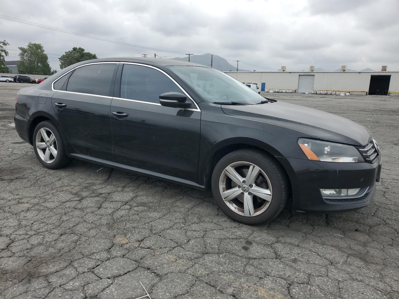 2015 Volkswagen Passat S Copart, lot number: 55606295, vin: 1VWAT7A32FC089040. Thumbnail 4