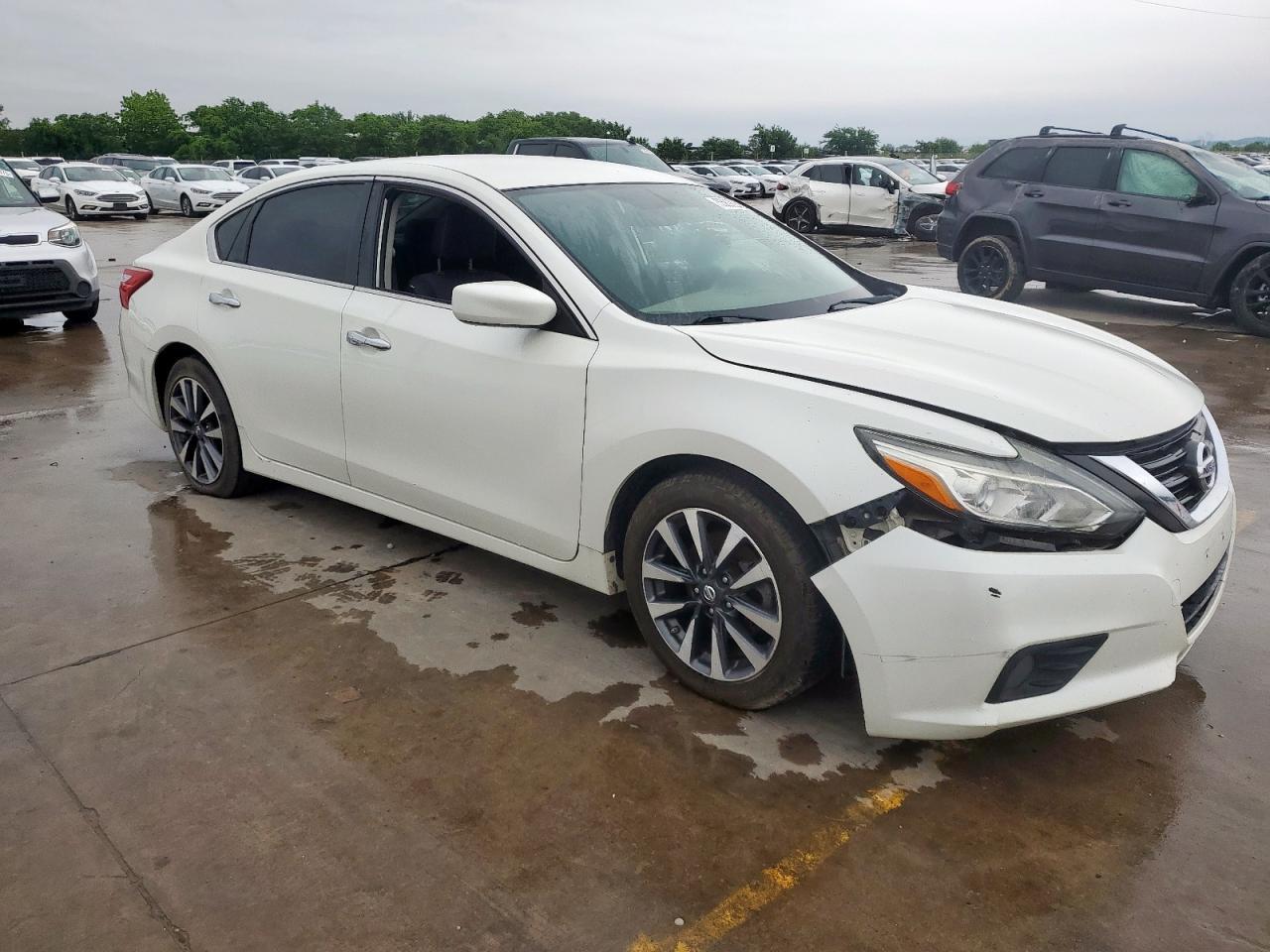 2017 Nissan Altima 2.5 Copart, lot number: 55898005, vin: 1N4AL3AP0HC117179. Thumbnail 4