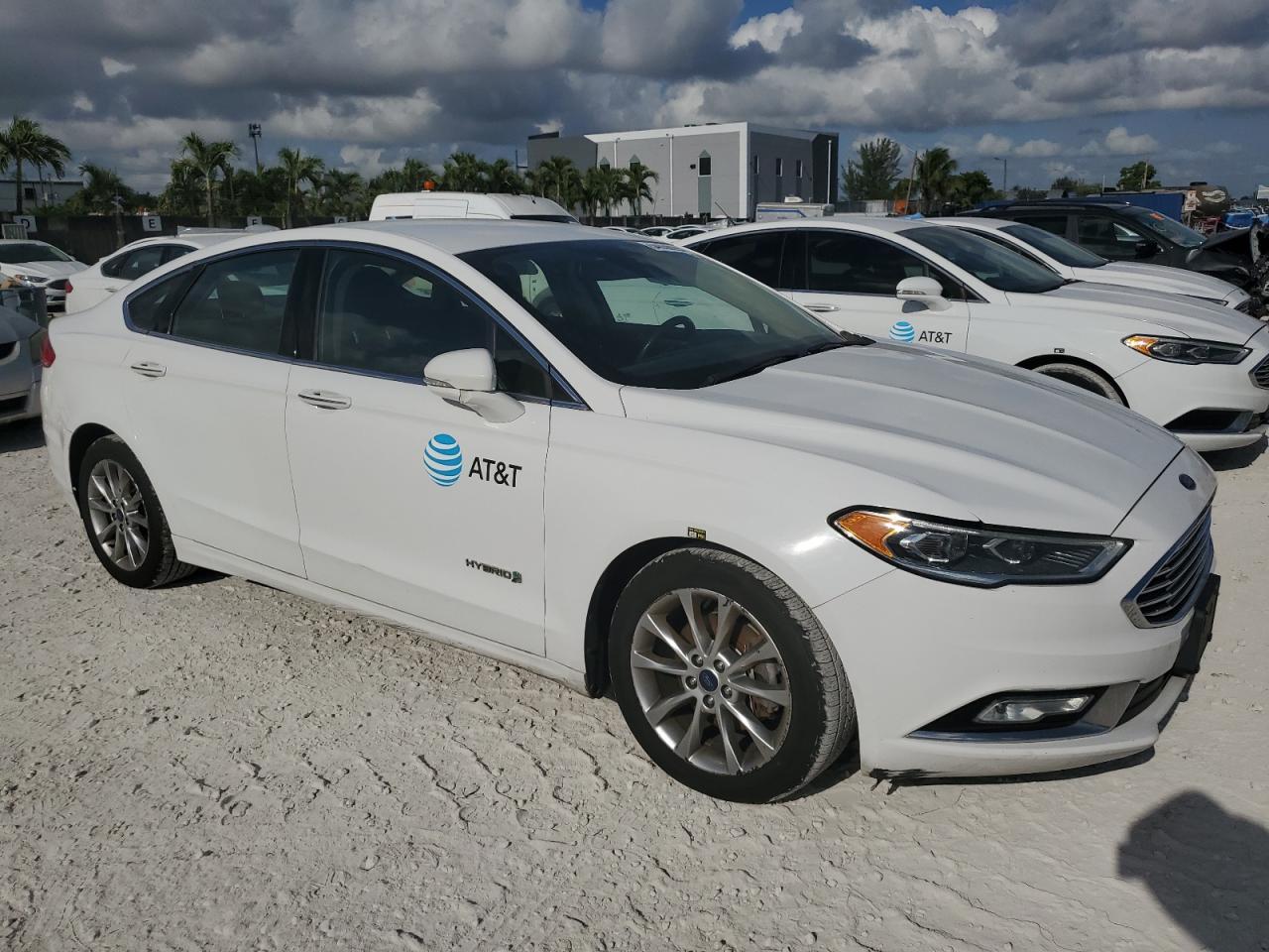2017 Ford Fusion Se Hybrid Copart, lot number: 54039095, vin: 3FA6P0LU6HR359598. Thumbnail 4