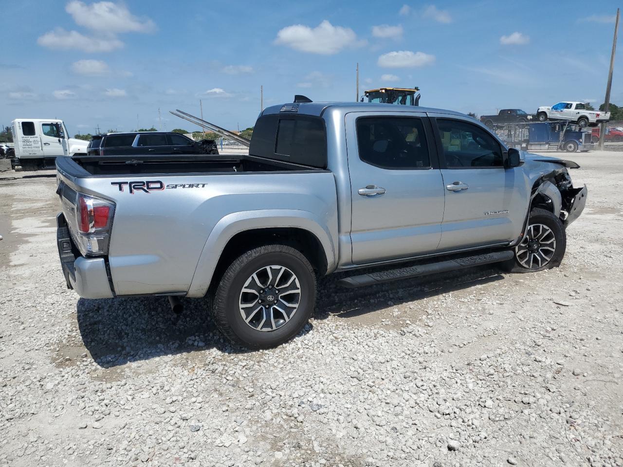 2022 Toyota Tacoma Double Cab Copart, lot number: 55898335, vin: 3TMAZ5CN9NM178766. Thumbnail 3