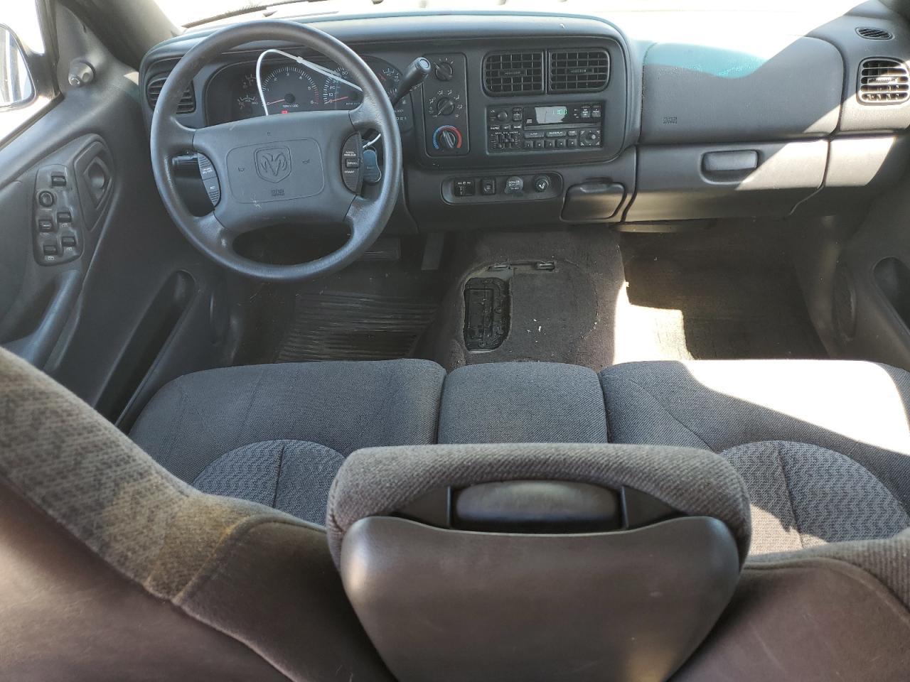 2000 Dodge Durango Copart, lot number: 56235745, vin: 1B4HR28Y8YF251207. Thumbnail 8