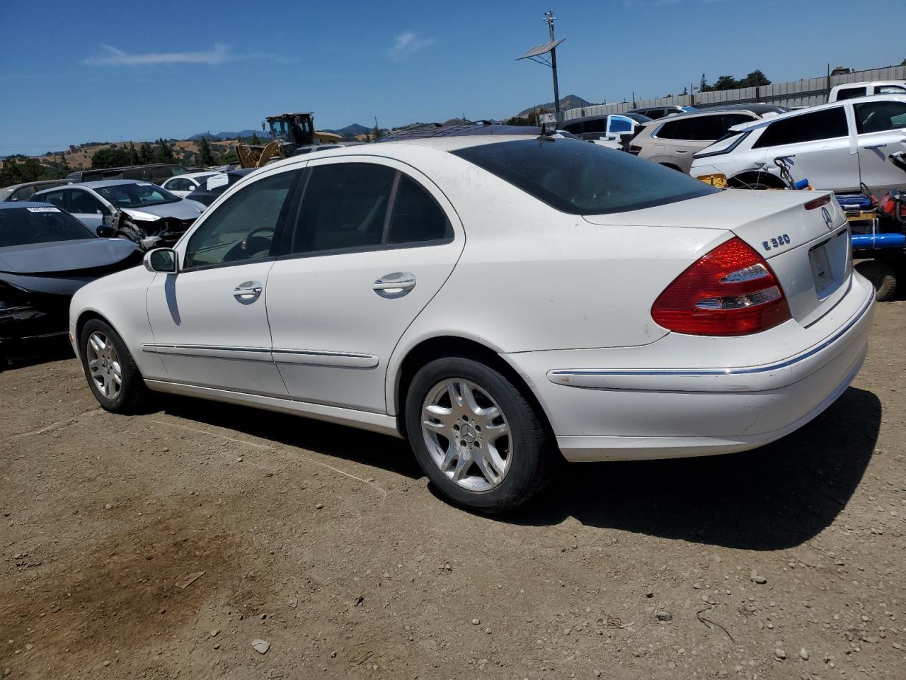 2005 Mercury E 320 Copart, lot number: 57530955, vin: WDBUF65J73A325133. Thumbnail 2