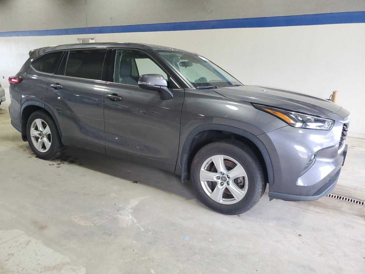 2022 Toyota Highlander L Copart, lot number: 56416845, vin: 5TDBZRBH8NS596792. Thumbnail 4