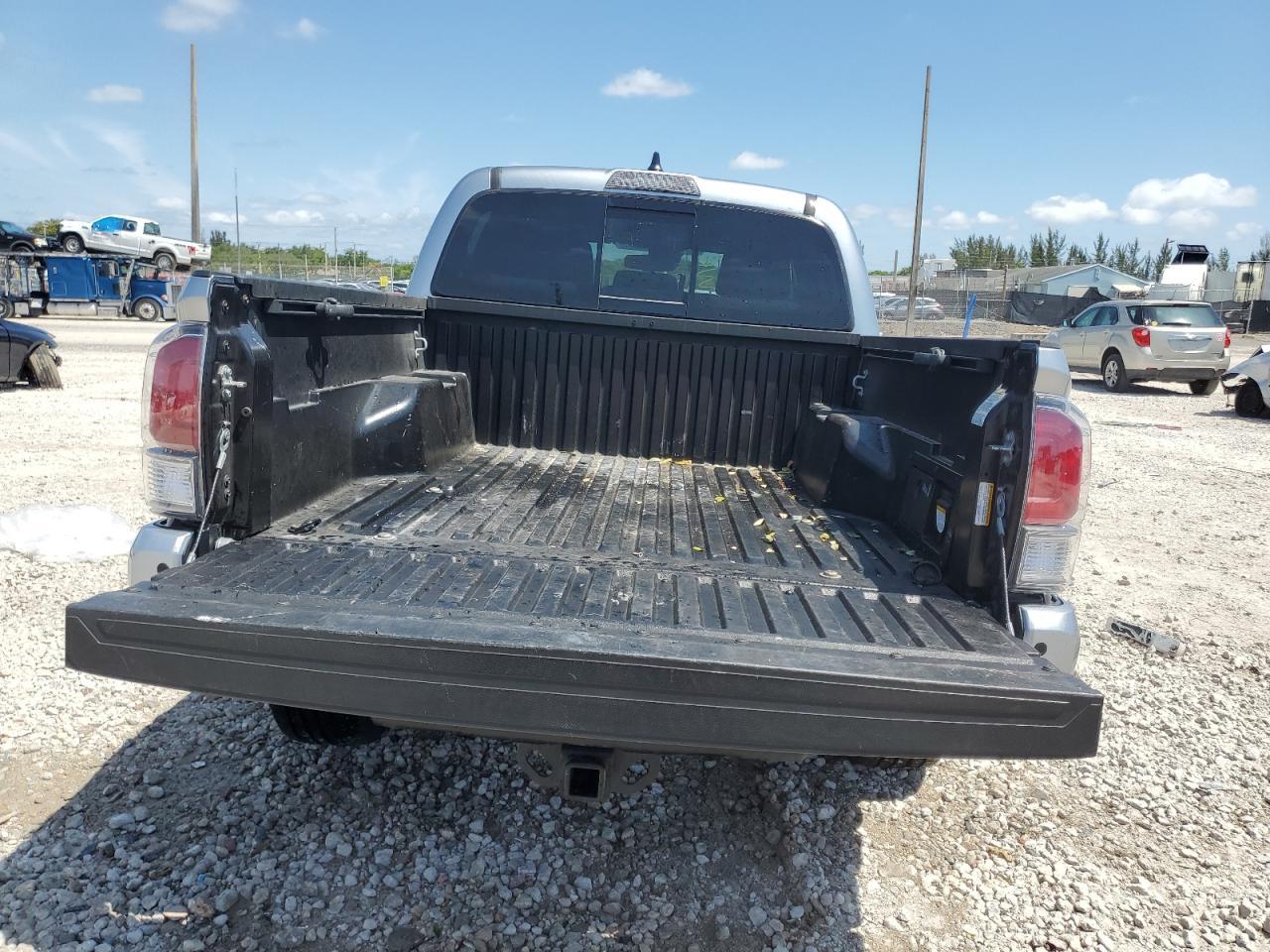 2022 Toyota Tacoma Double Cab Copart, lot number: 55898335, vin: 3TMAZ5CN9NM178766. Thumbnail 6