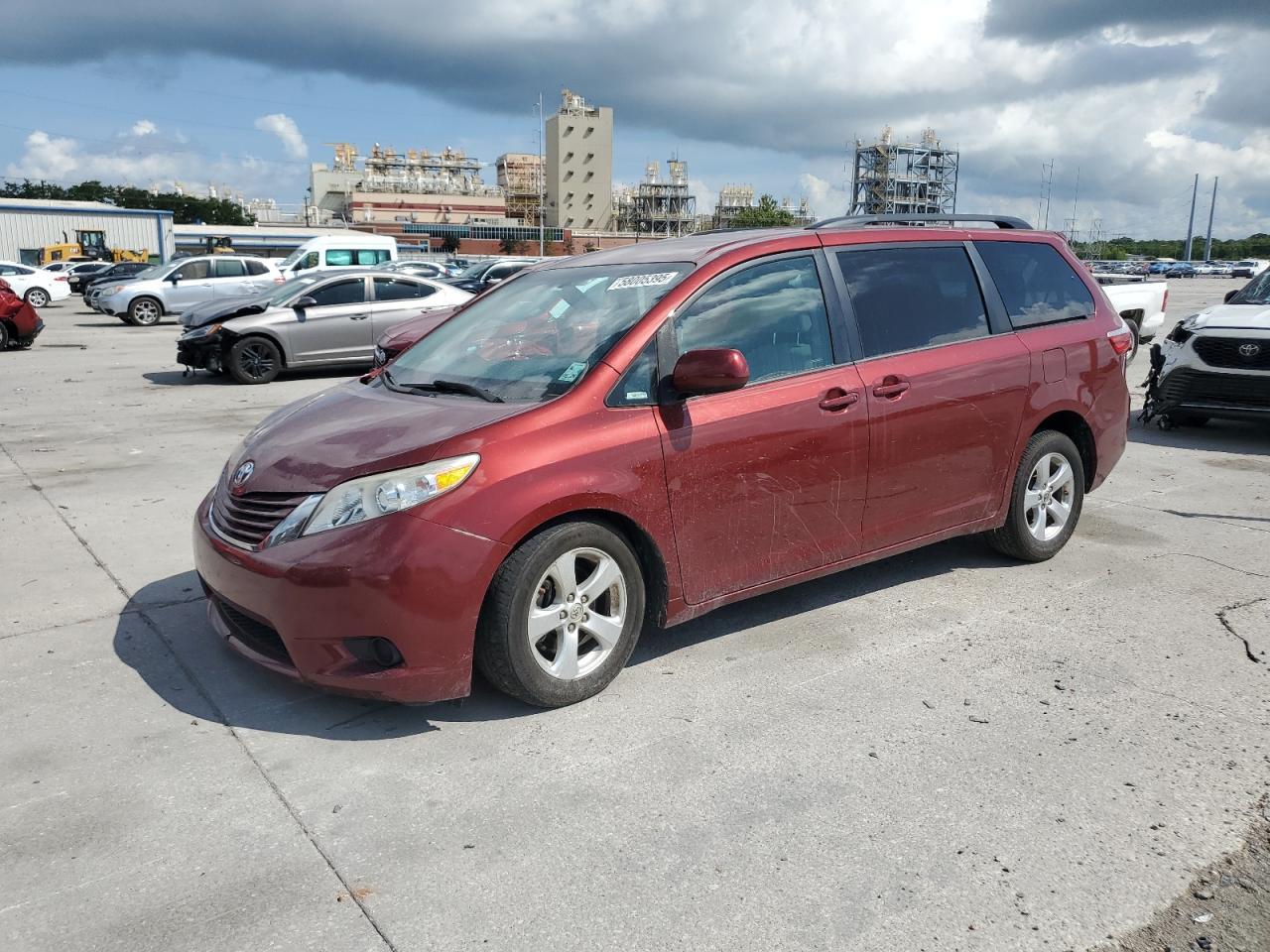 2017 Toyota Sienna Le Copart, lot number: 58005395, vin: 5TDKZ3DC1HS890926. Thumbnail 1