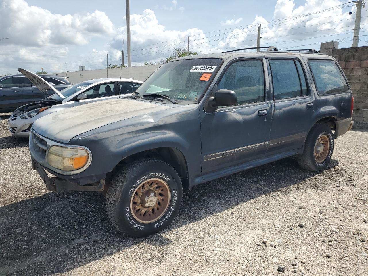 2000 Ford Explorer Xls Copart, lot number: 58766885, vin: 1FMZU62X6YZB94402. Thumbnail 1